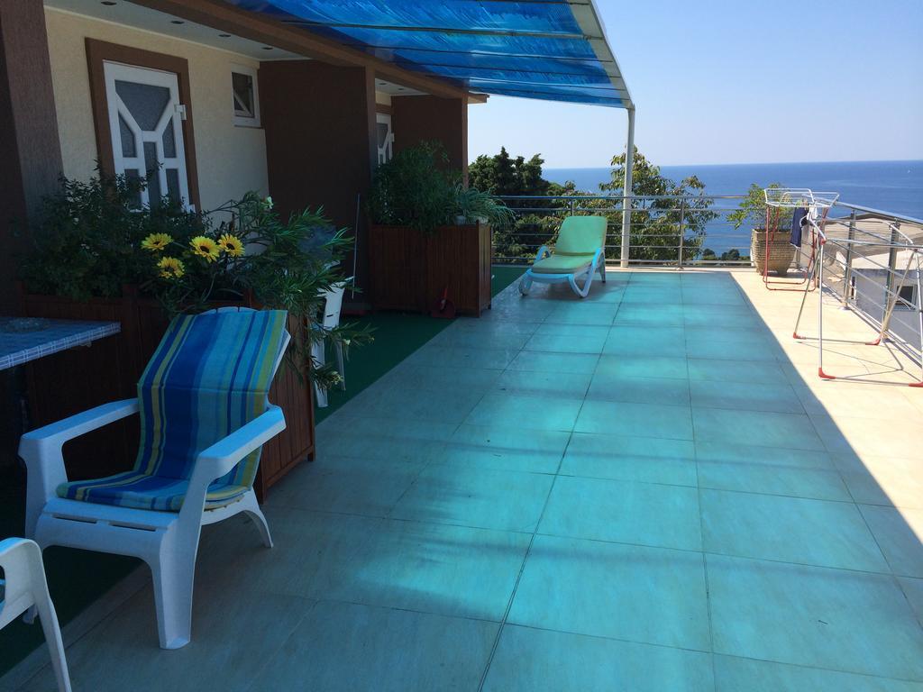 Apartments Knezevic Улцинь Екстер'єр фото